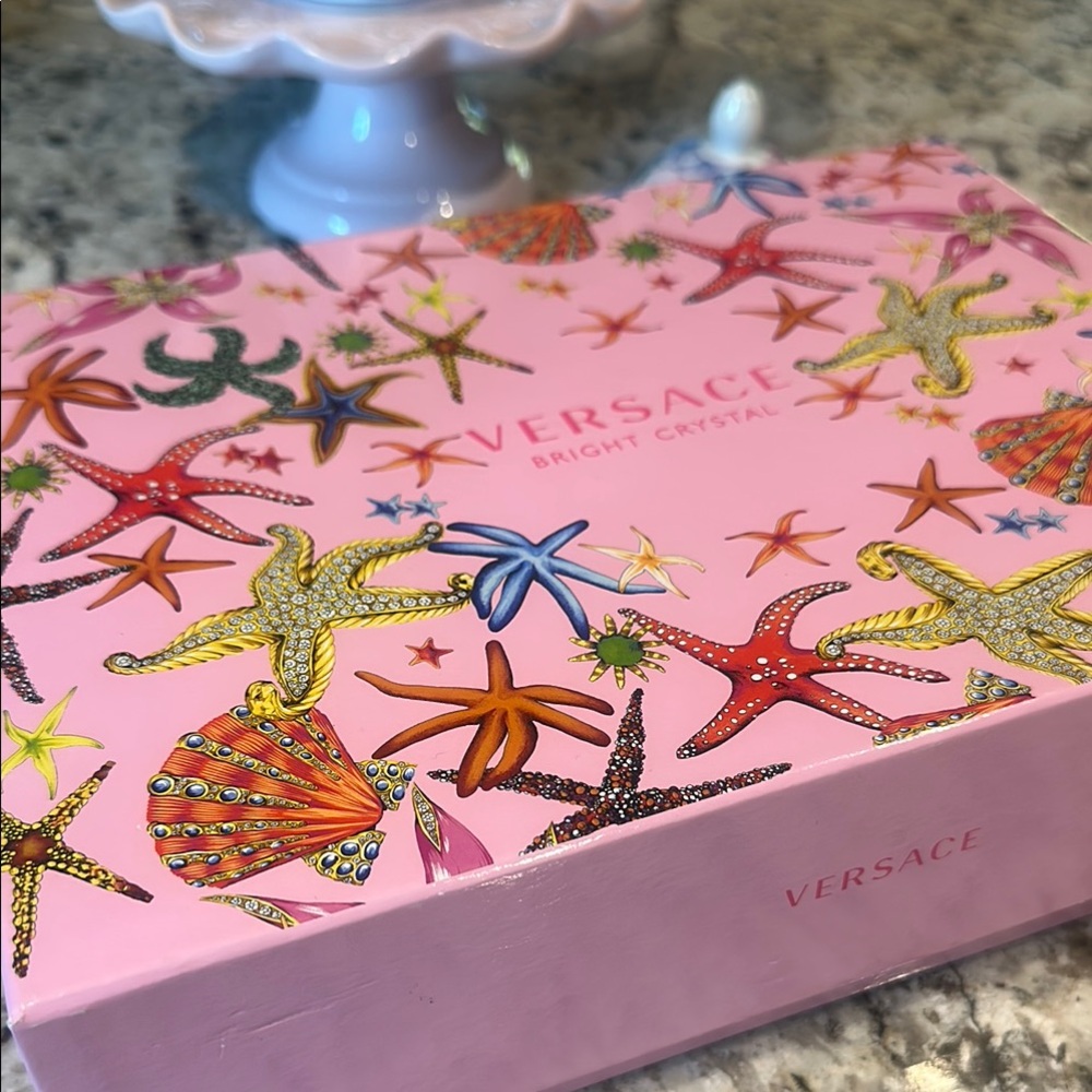 Excelente conditions Versace Bright Crystal Pink Starfish Box